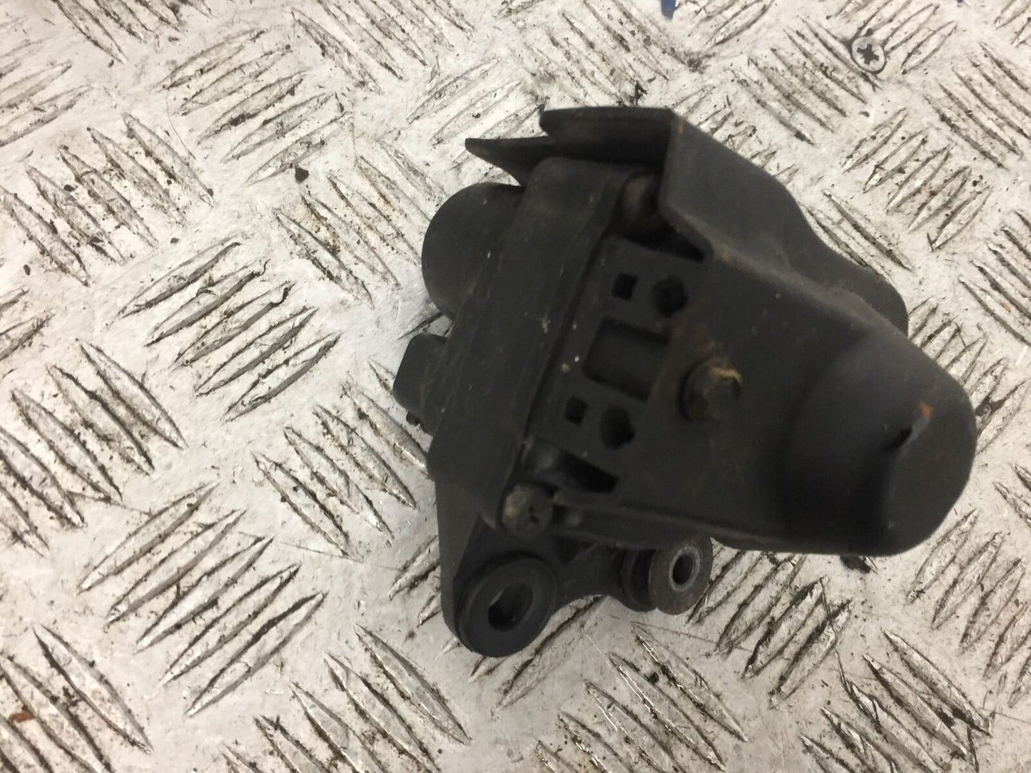 TRIUMPH 675 DAYTONA SERVO MOTOR YEAR 2006-2008 (STOCK 789)
