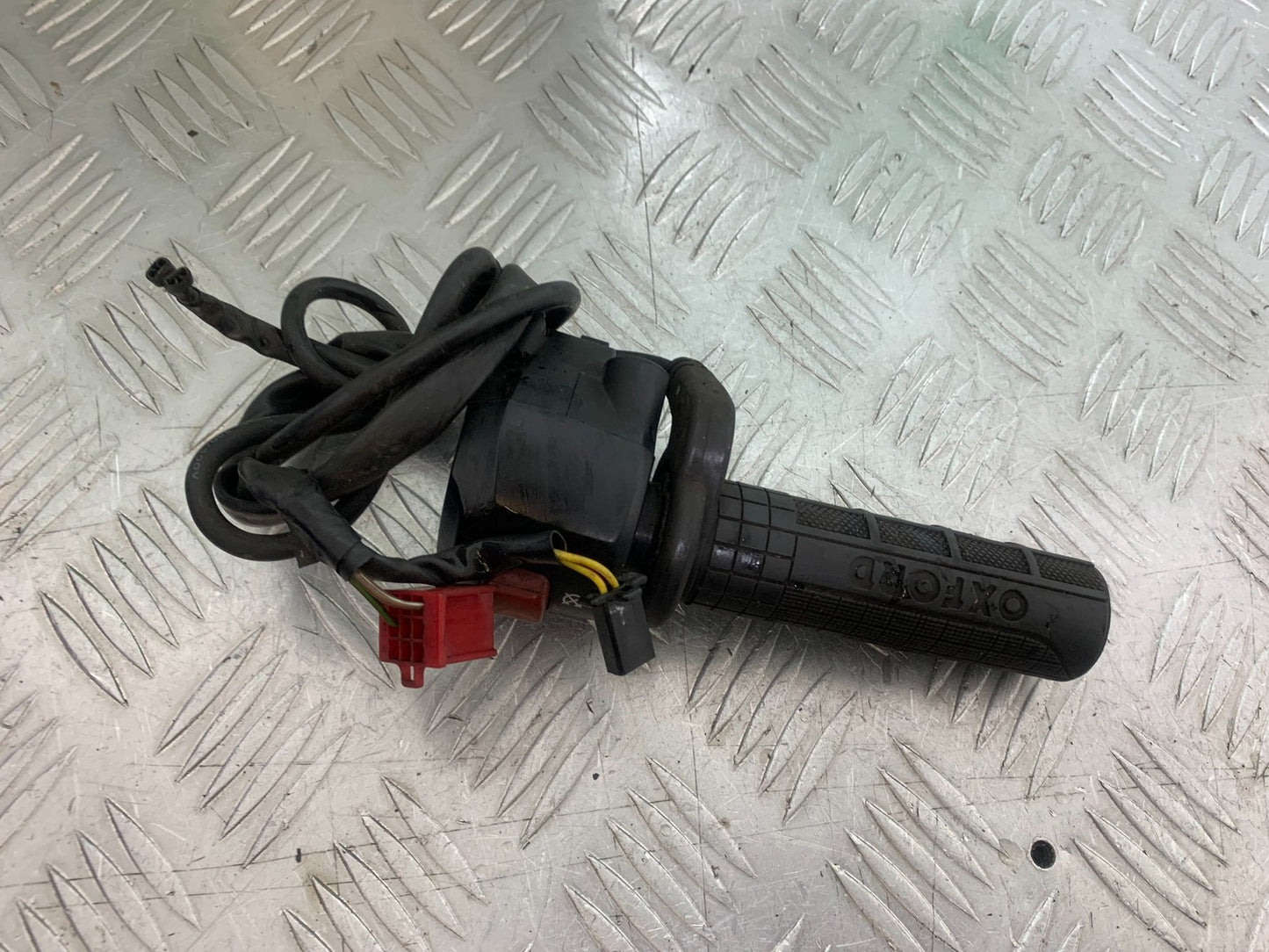 ROYAL ENFIELD HIMALAYAN 411 RIGHT SWITCH GEAR YEAR 2018-2023 (CMB1279)