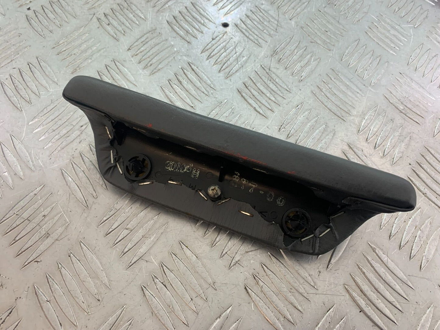 HONDA VFR750 VFR 750 FL-M-N-P REAR SEAT COWL PAD YEAR 1990-93 (CMB1093)
