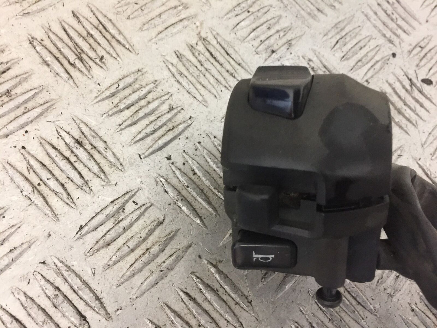 YAMAHA XMAX 125 XMAX-125 LEFT SWITCH GEAR YEAR 2012 (STOCK 689)