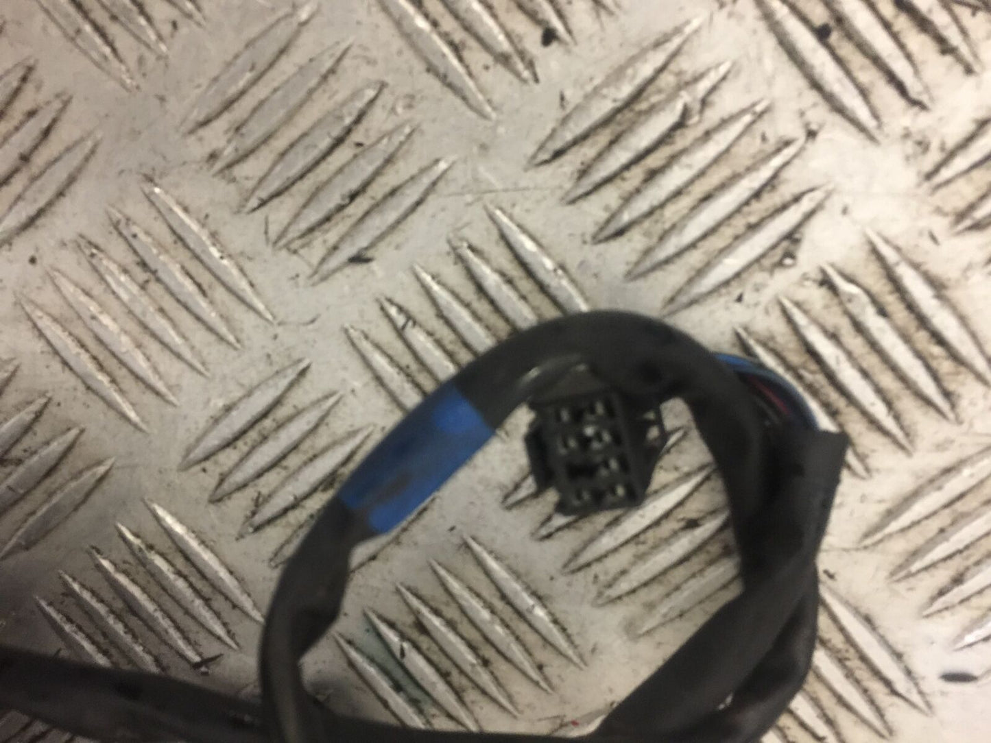 SUZUKI SFV650 SFV 650 GLADIUS RIGHT SWITCH GEAR 2009-15 (STOCK 709)