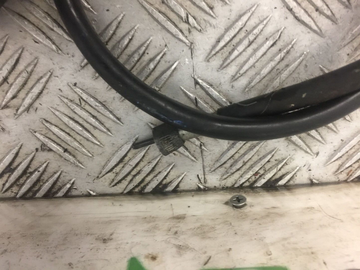 YAMAHA FJ1200 FJ 1200 3XW SPEEDO DRIVE AND CABLE YEAR 1991 (STOCK 482)