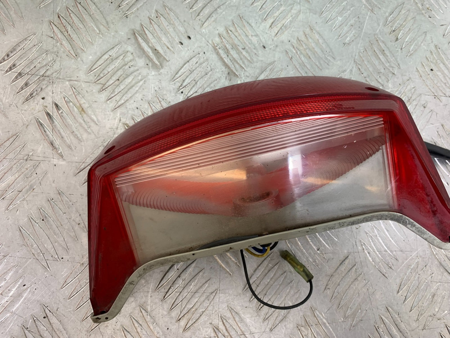 YAMAHA XJ600 XJ 600 DIVERSION REAR LIGHT 1998-2000 (CMB1191)