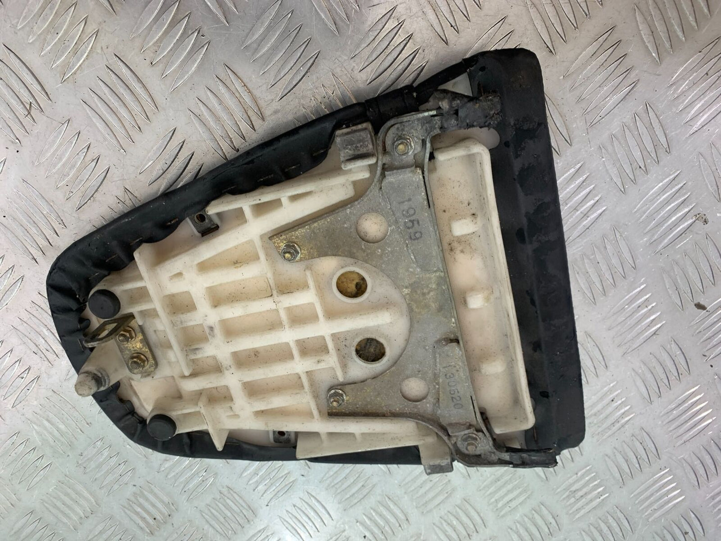 KAWASAKI ZX12R ZX12 R REAR SEAT YEAR 2000-01 (CMB1038)