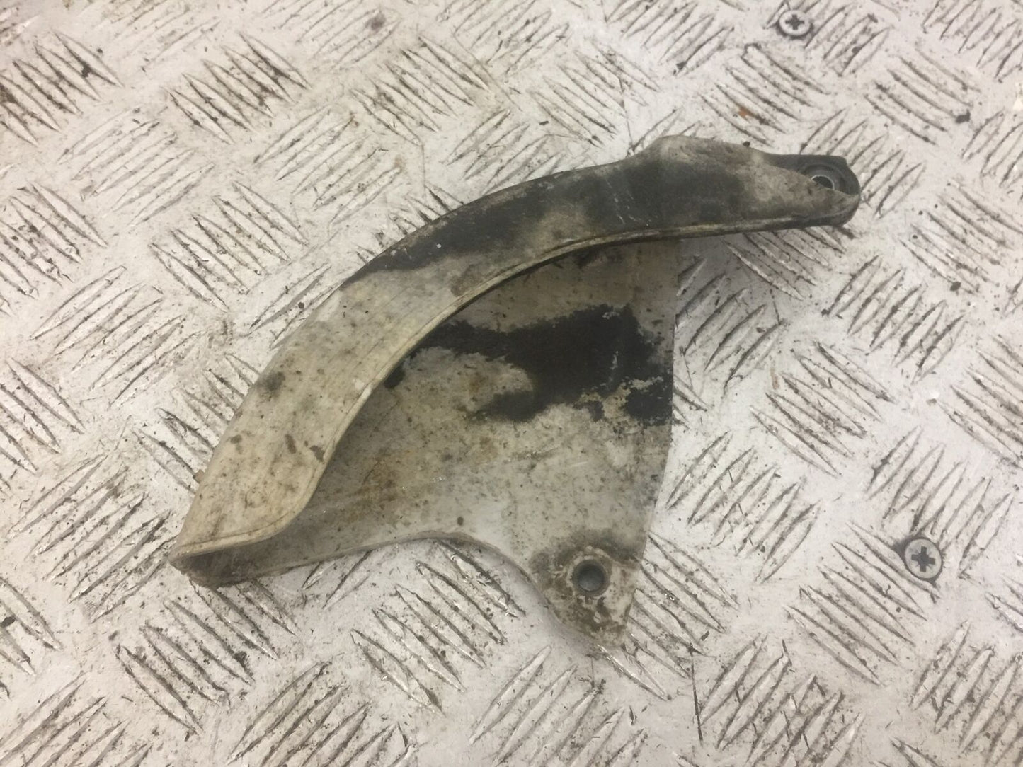YAMAHA YZF250 YZF 250 REAR DISC COVER YEAR 2004 (STOCK 792)