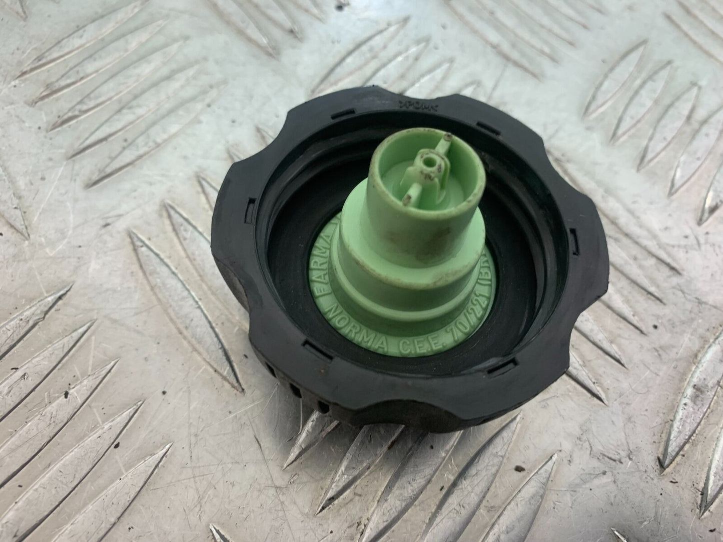 APRILIA 650 PAGASO STRADA PETROL CAP YEAR 2005-2010 (CMB1057)