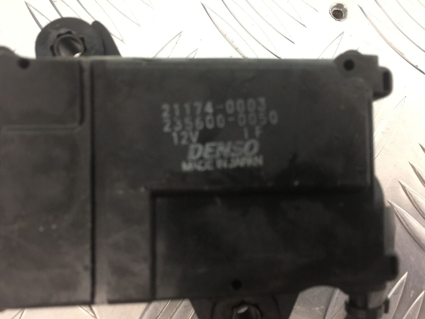 KAWASAKI ZX10R ZX10 R SERVO MOTOR YEAR 2004-2005 (STOCK 932)