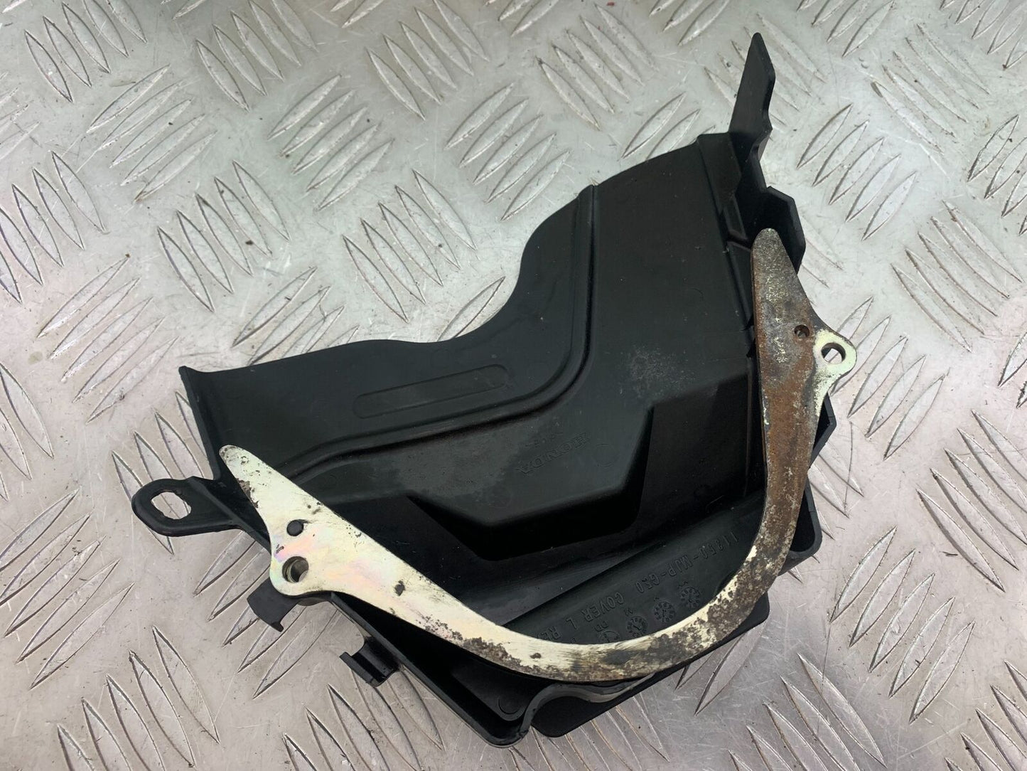 HONDA CRF1000 (DCT) AFRICA TWIN SPROCKET COVER YEAR 2017 (CMB1030)