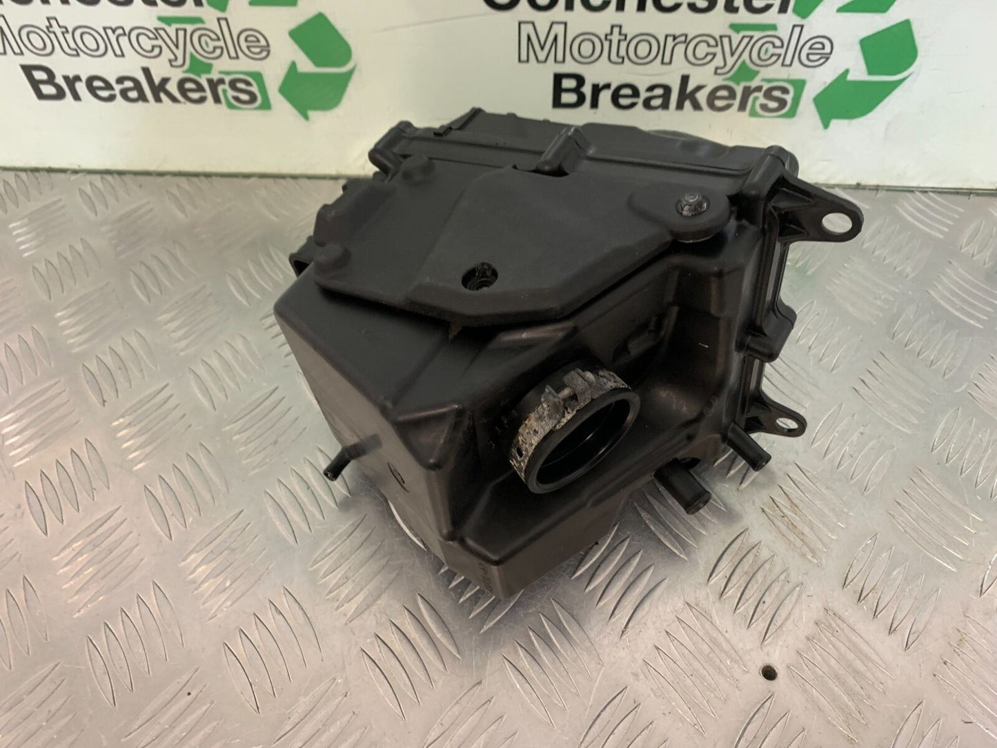 KAWASAKI NINJA 250 SL AIRBOX YEAR 2015-2017 (STOCK 983)