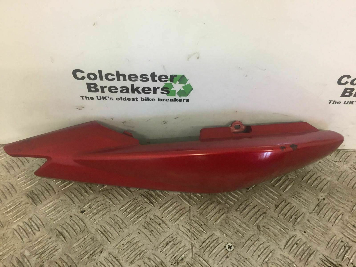 YAMAHA YBR125 YBR 125 RIGHT TAIL PIECE YEAR 2013