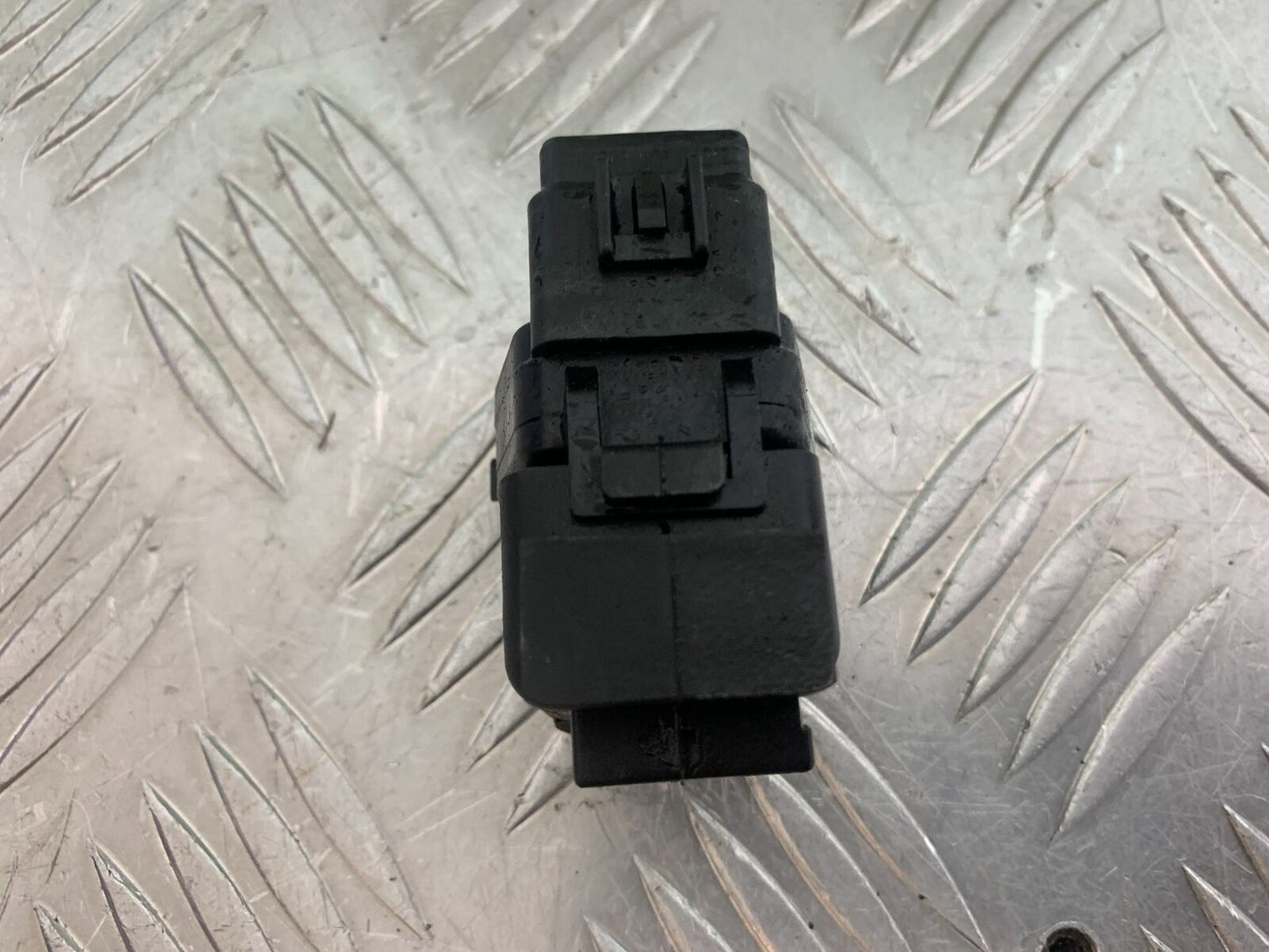 TRIUMPH TIGER 800 STARTER SOLENOID YEAR 2011-2014 (CMB1113)