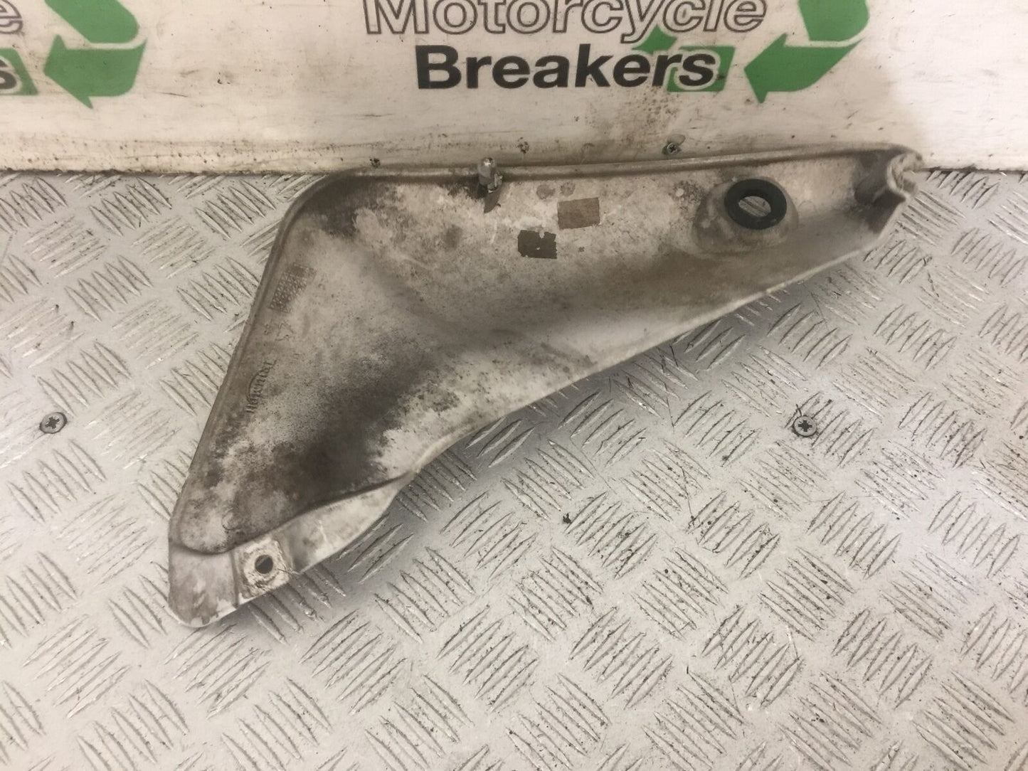 TRIUMPH 955i TIGER SEAT PANEL YEAR 2001-2006 (STOCK 818)