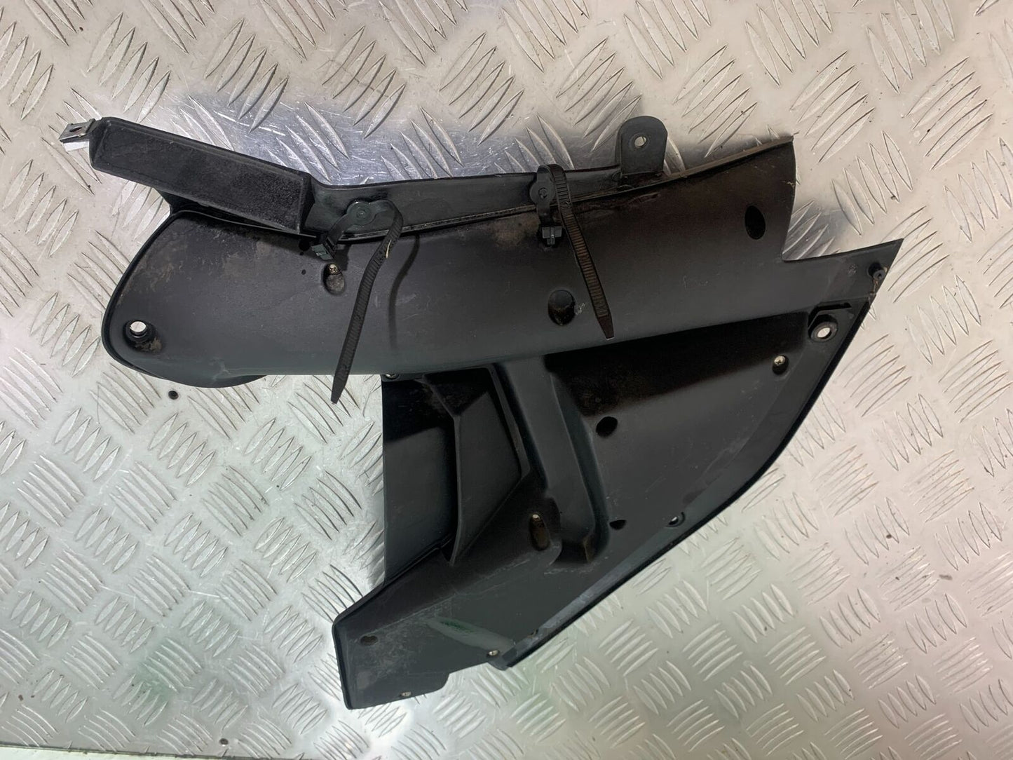 APRILIA FUTURA RST 1000 INNER FAIRING YEAR 2001-2005 (CMB1033)