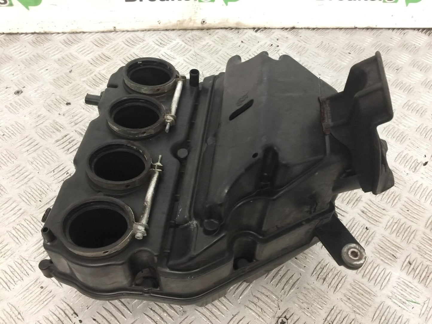 KAWASAKI VERSYS 1000 KLZ 1000 AIRBOX YEAR 2015-18 (STOCK 817)