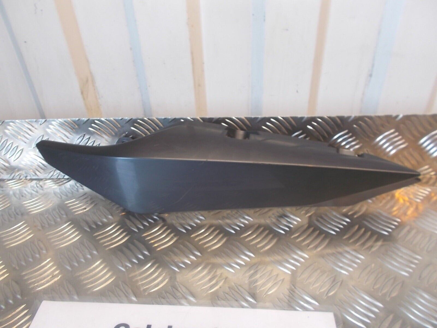 YAMAHA XJ6 XJ6S LEFT SEAT SIDE PANEL YEAR 2014