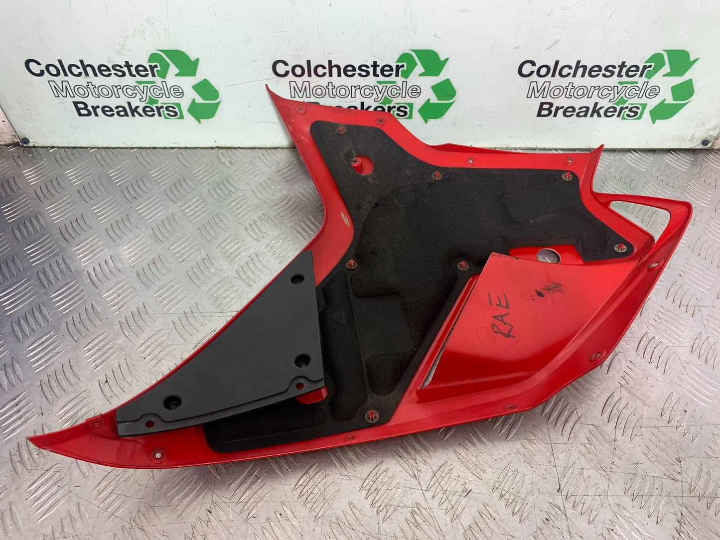 DUCATI 1198 S LEFT FAIRING PANEL YEAR 2009-2011 (CMB1219)
