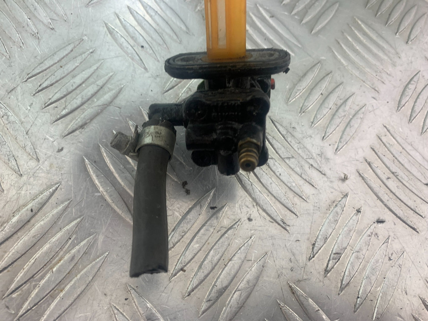 KAWASAKI GT550 GT 550 PETROL TAP YEAR 1984-87 (CMB1141)