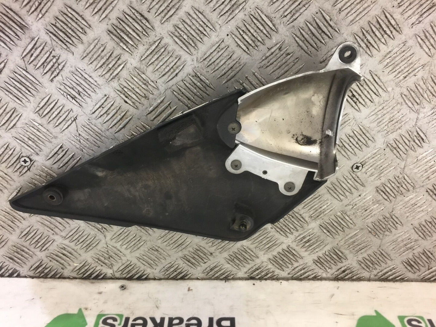 SUZUKI GSF1200 GSF 1200 BANDIT MK2 LEFT AIR BOX COVER YEAR 2003 STOCK 410