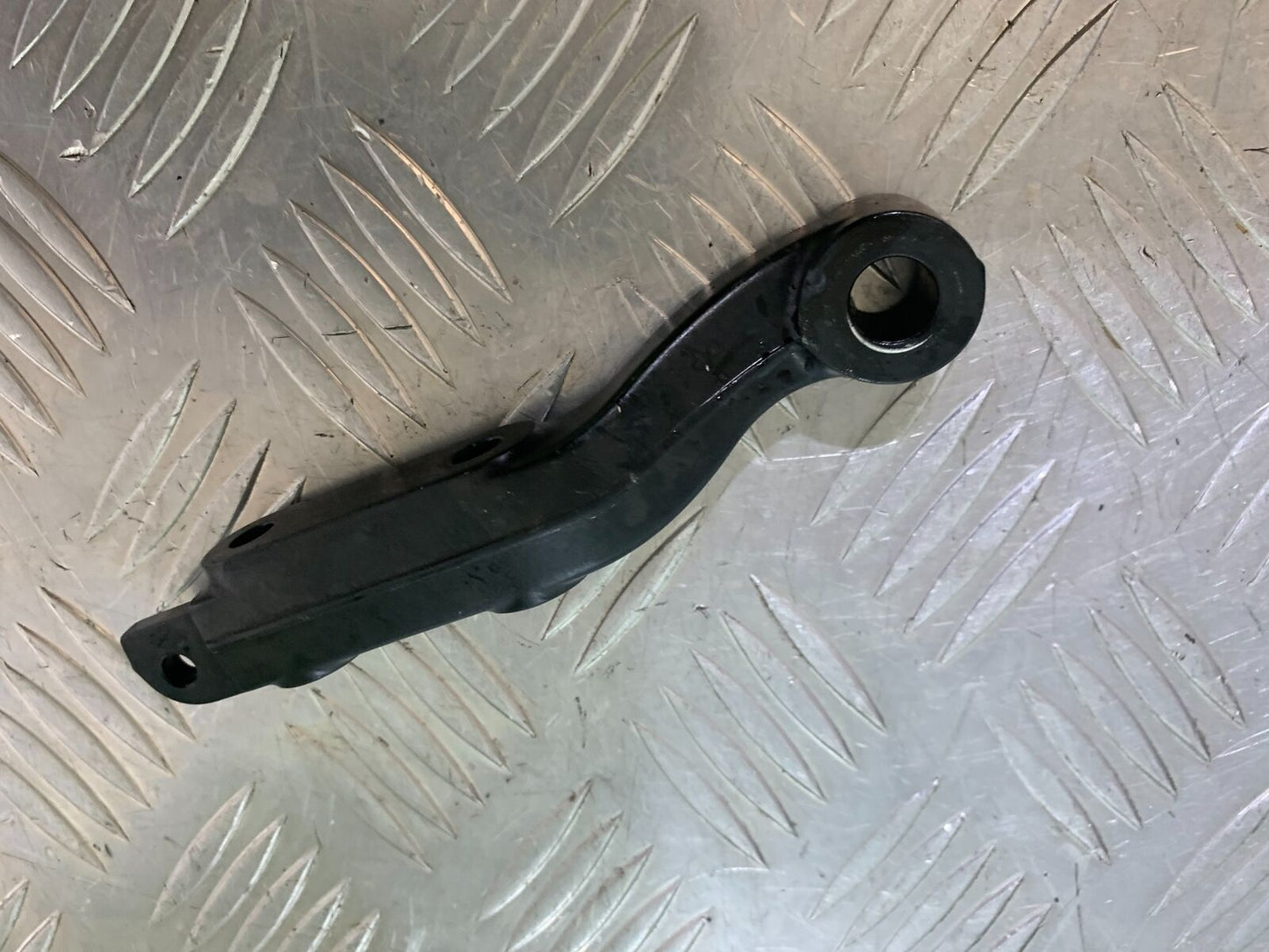 TRIUMPH BONNEVILLE T100 ENGINE MOUNT YEAR 2017-2021 (CMB1084)