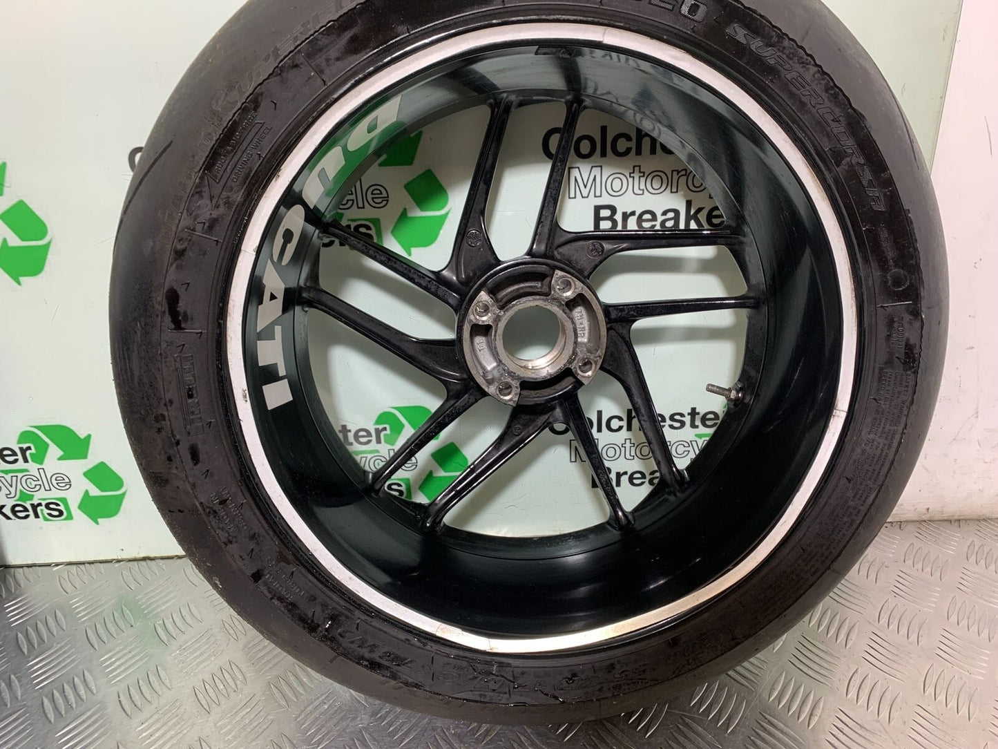 DUCATI 1199 PANIGALE REAR WHEEL YEAR 2012-2014 (CMB1047)