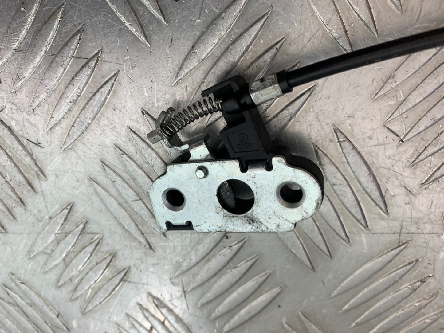 KTM 1290 SUPER DUKE R SEAT CATCH AND CABLE YEAR 2020-2024 (CMB1272)