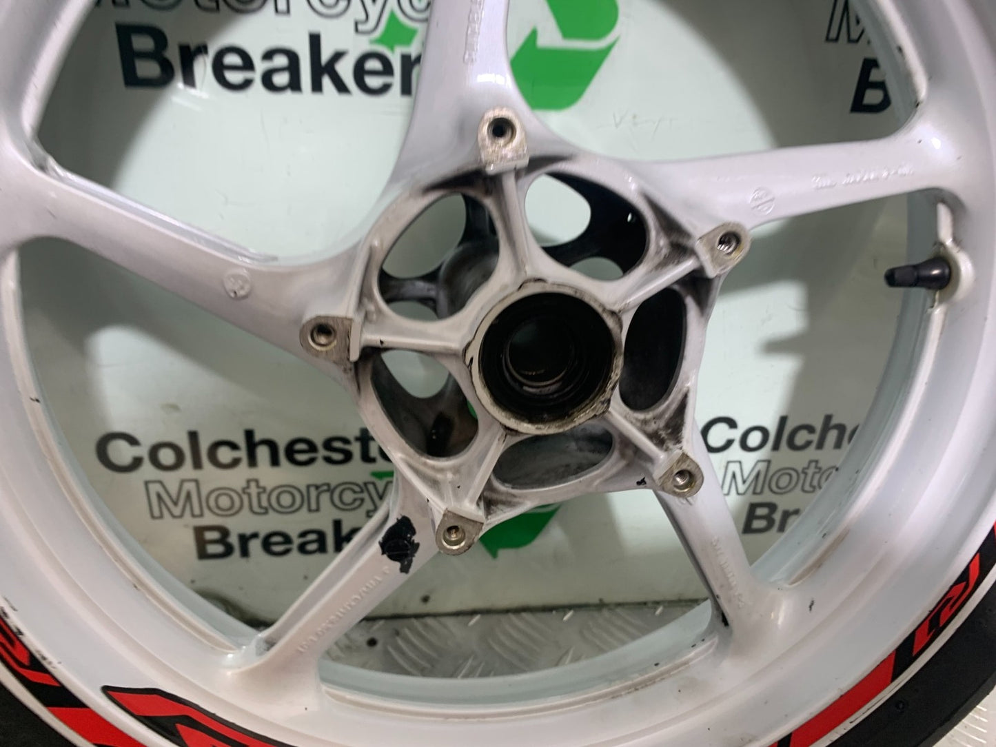 YAMAHA YZF R1 4C8 FRONT WHEEL YEAR 2007-2008 (CMB1237)