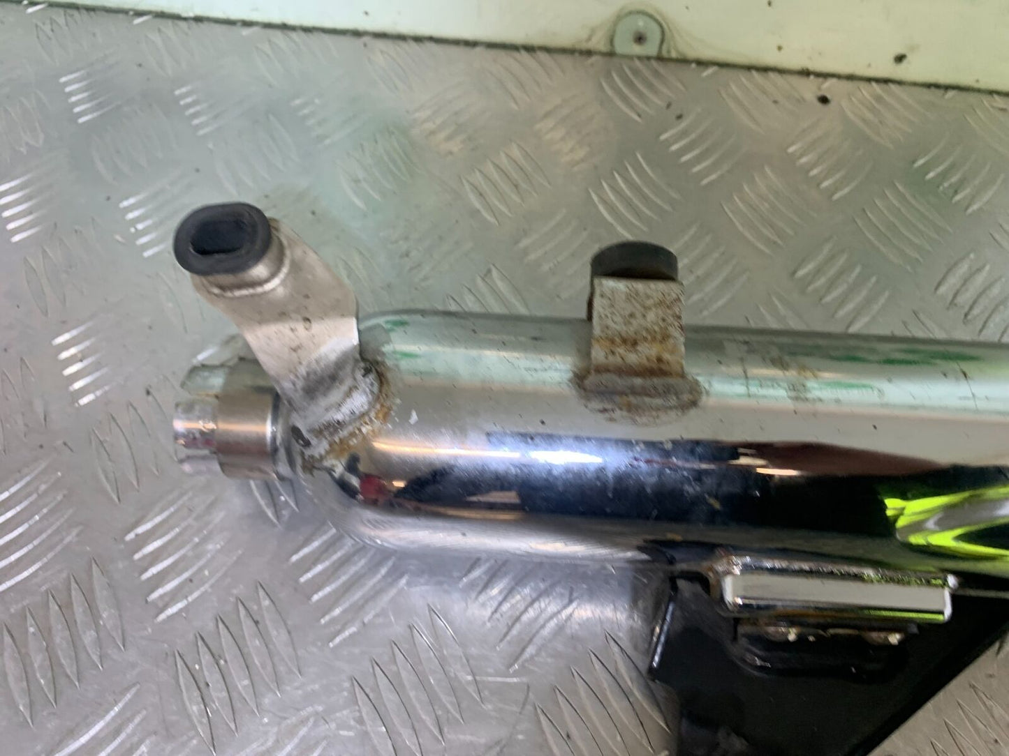 TRIUMPH BONNEVILLE T100 LEFT SILENCER YEAR 2017-2021 (CMB1084)