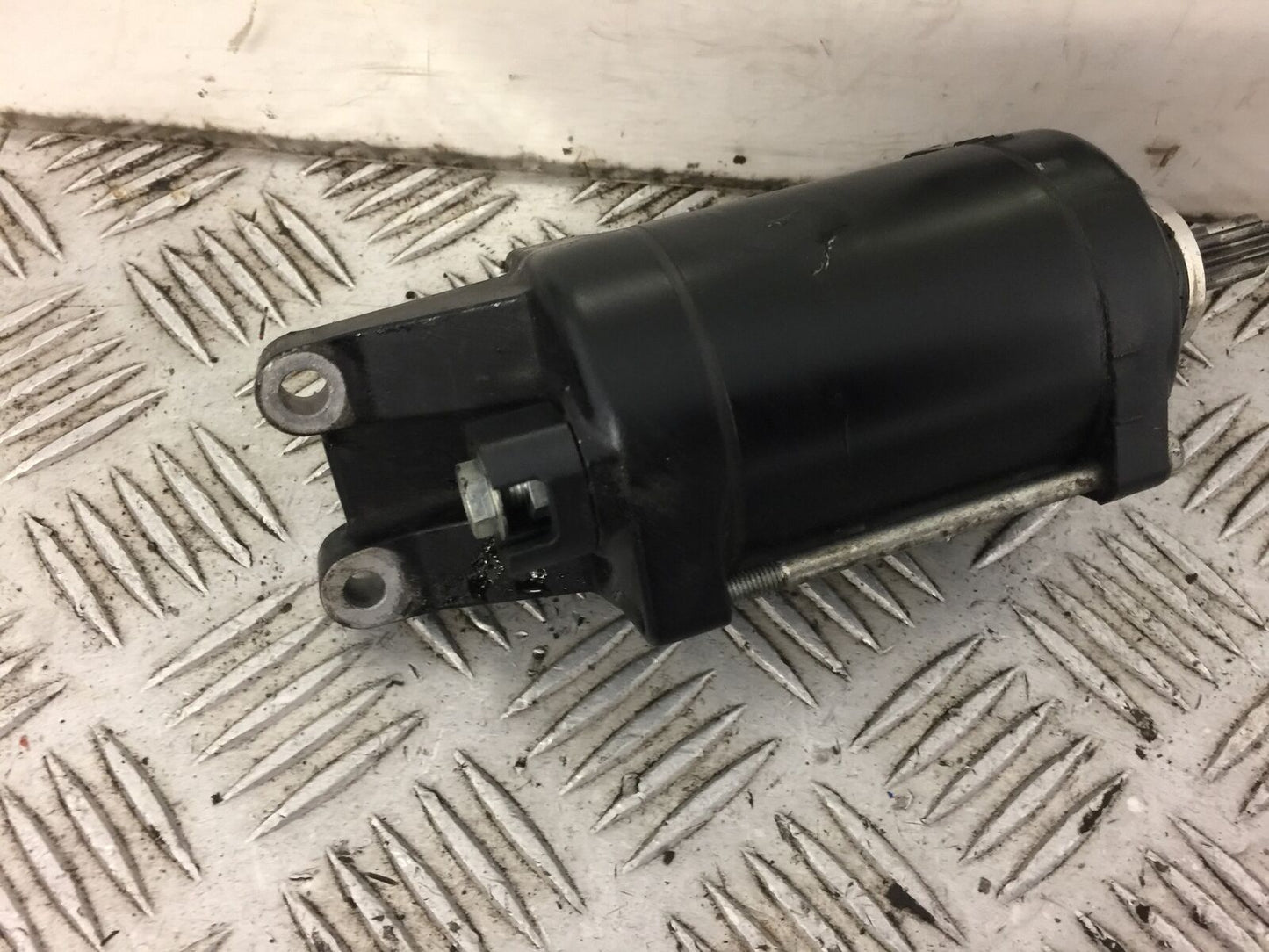 HONDA CB650 F CB 650 FA-H STARTER MOTOR YEAR 2017-2019 STOCK 403