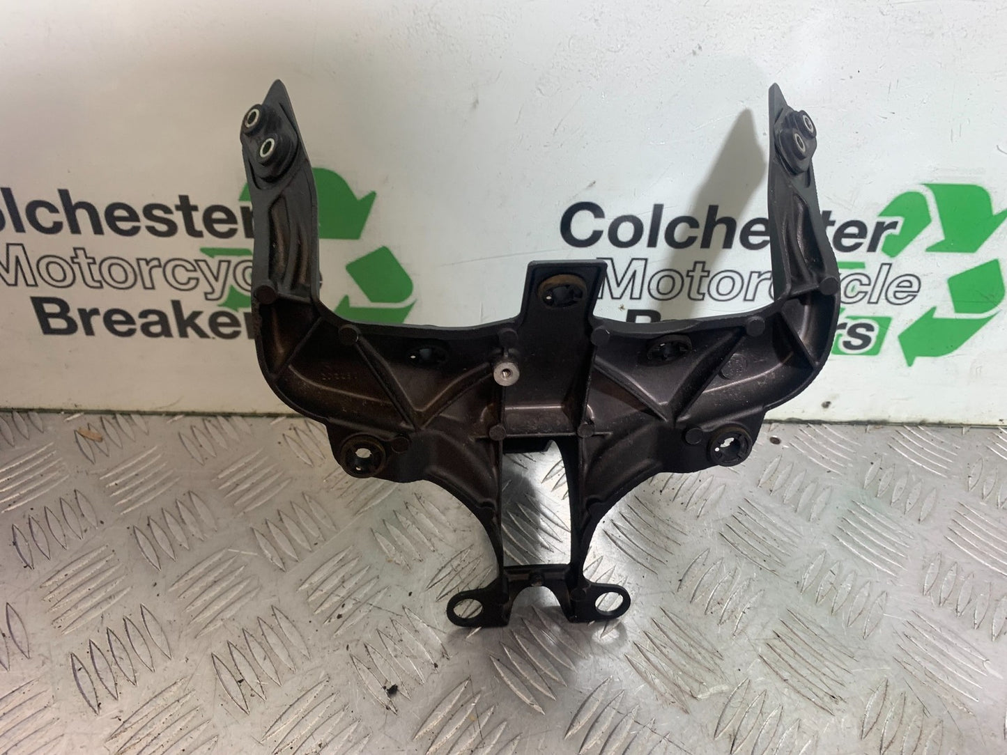 YAMAHA YZF R1 14 B BIG BANG FRONT SUBFRAME 2009-14 (CMB1175)