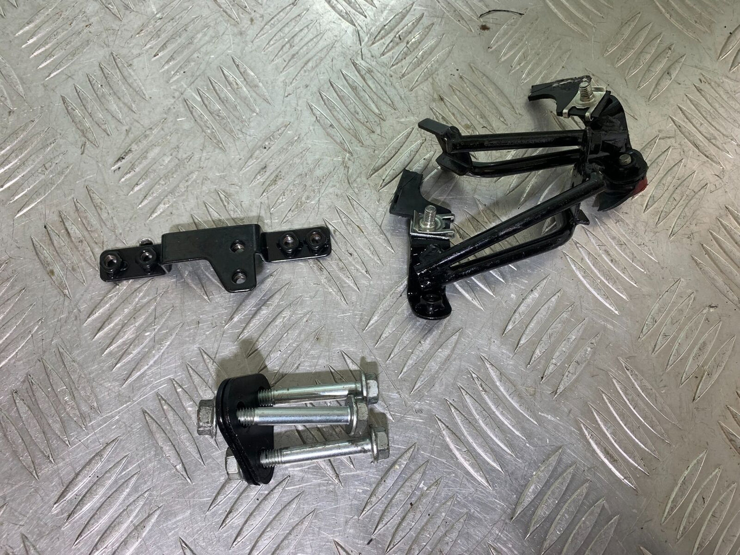 BENELLI BN125 BN 125 FRAME BRACKETS YEAR 2018-2021 (CMB1080)