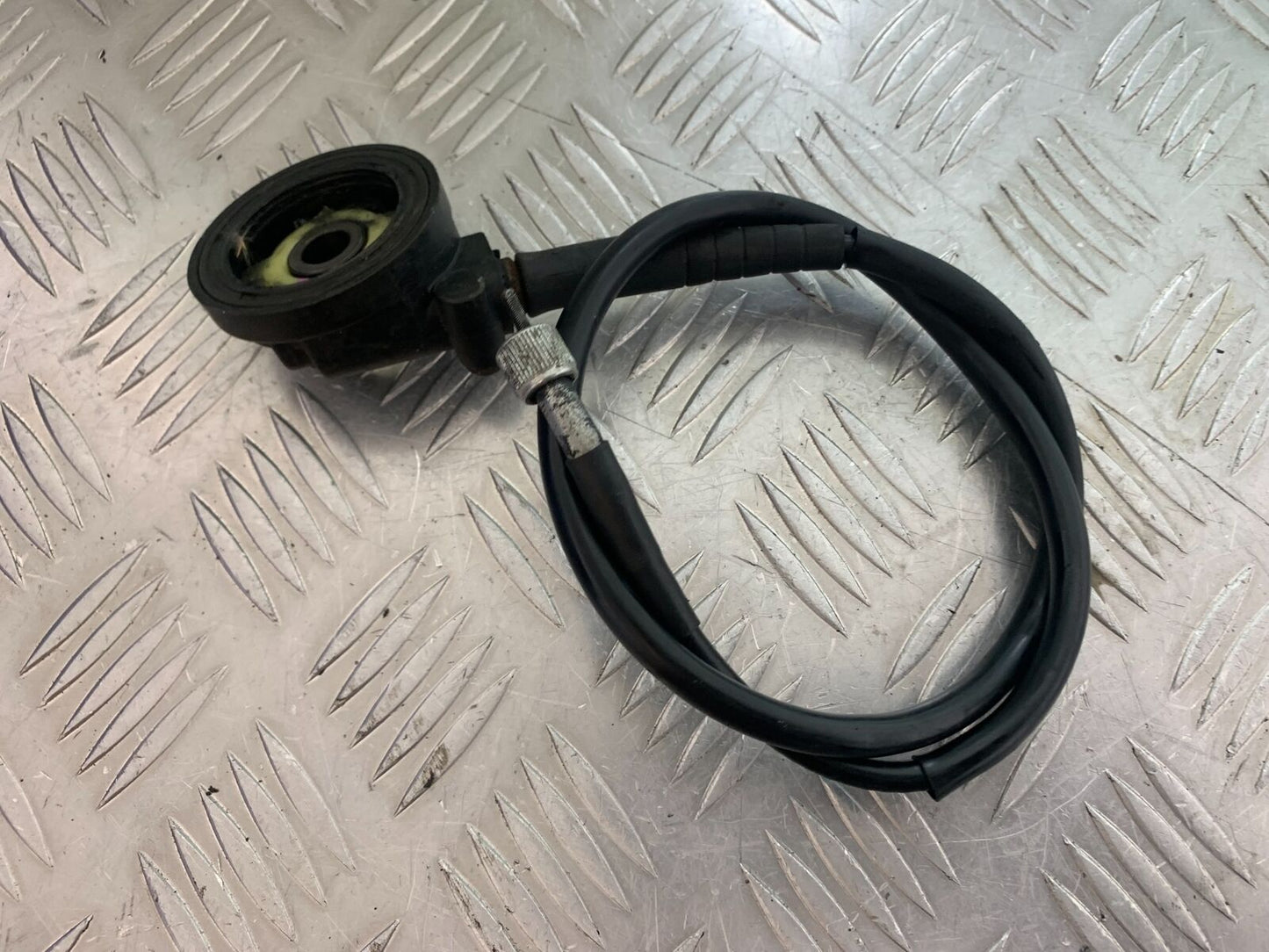 SUZUKI AN 200 UN 200 BURGMAN SPEEDO DRIVE AND CABLE YEAR 2007-09 (CMB1128)