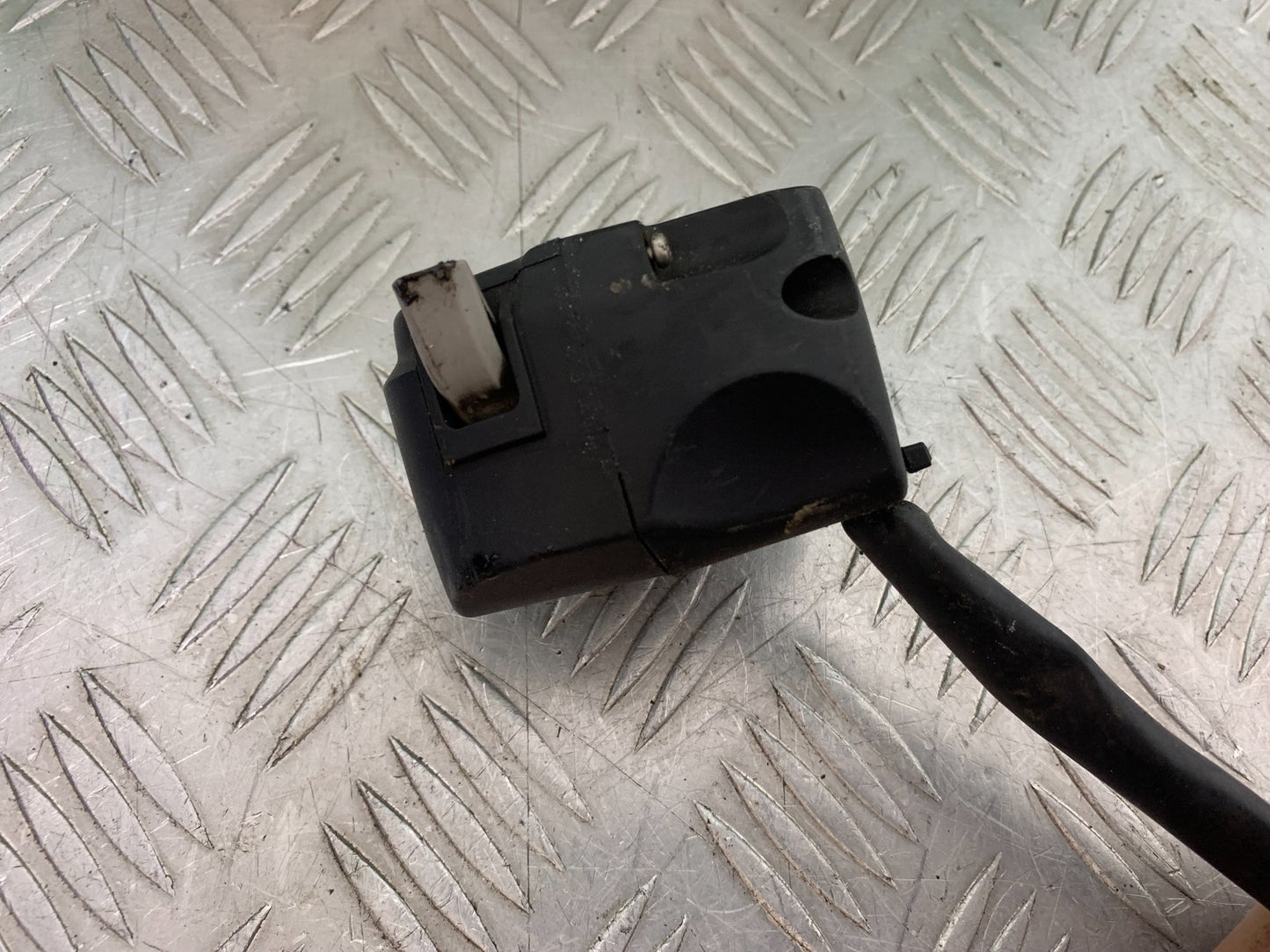 KTM DUKE 125 LEFT SWITCH GEAR YEAR 2017-2022 (CMB1274)