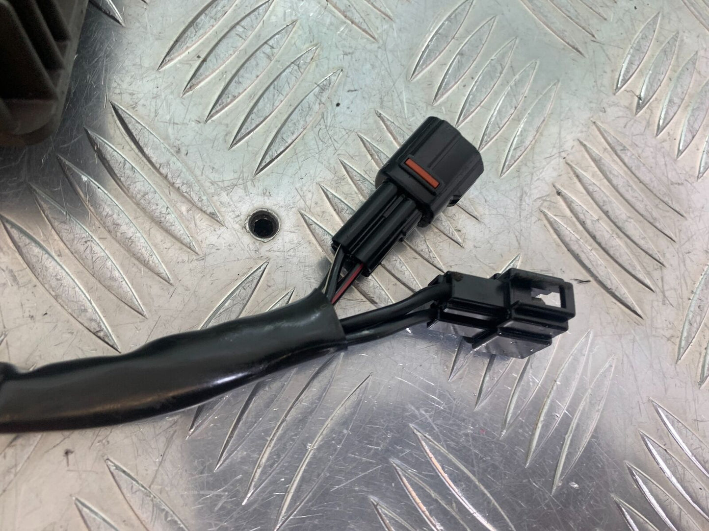 SUZUKI DL 650 V-STROM REGULATOR YEAR 2016 (STOCK 996)