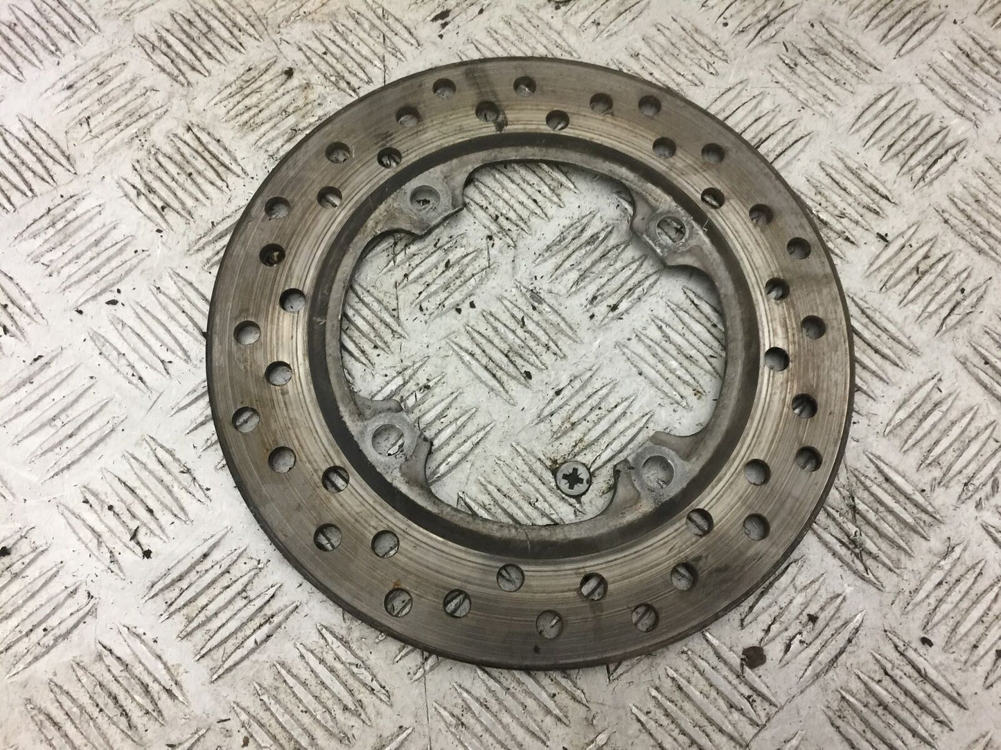 HONDA CBR929 FIREBLADE REAR BRAKE DISC YEAR 2000-01 (STOCK 683)