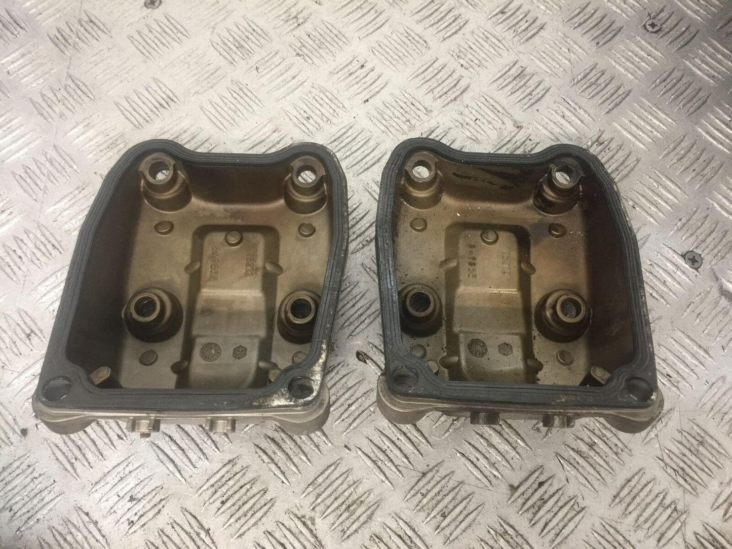 APRILIA 850 MANA AUTOMATIC ROCKER COVERS YEAR 2007-2012 (STOCK 875)