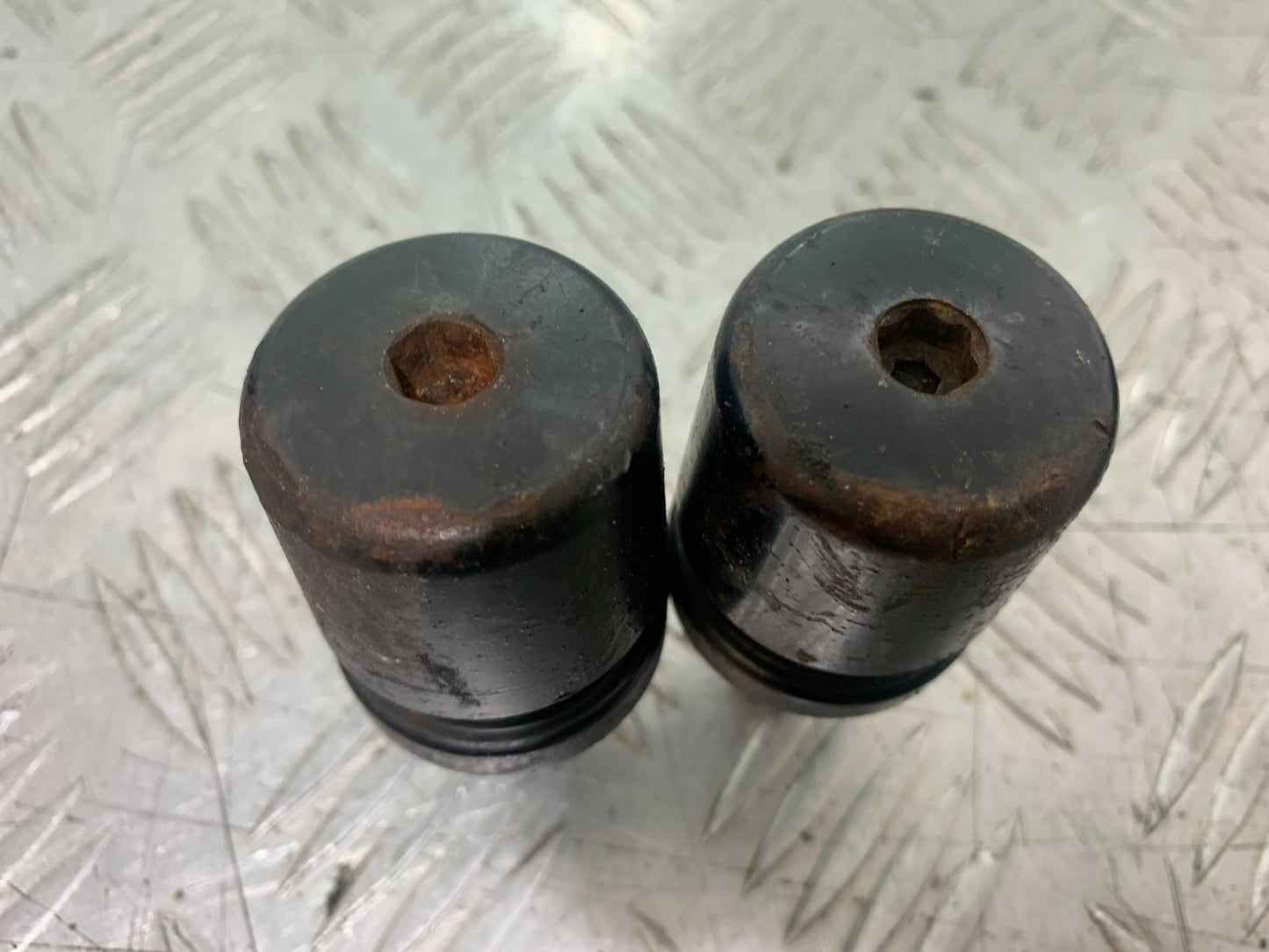 YAMAHA YZF1000 THUNDERACE BAR END WEIGHTS YEAR 1997-2000 (CMB1204)