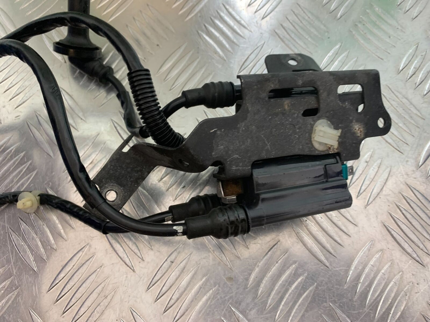 HONDA CBR650 F CBR 650F COILS AND CAPS YEAR 2014-2017 (STOCK 998)