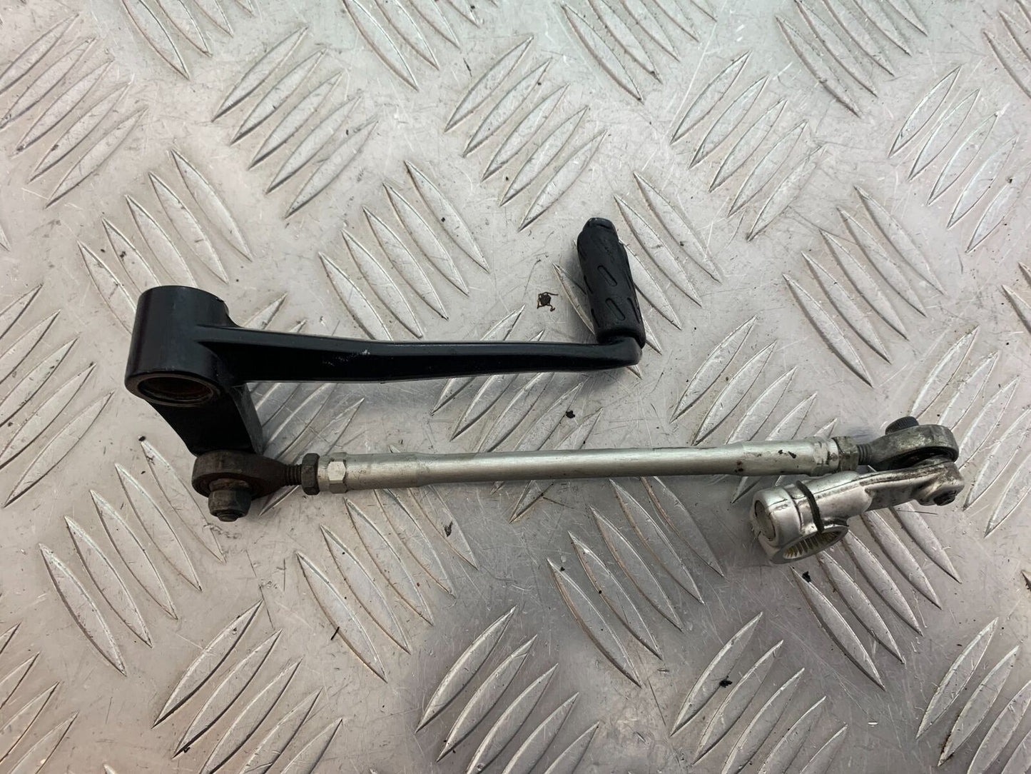 DUCATI STREETFIGHTER 848 GEAR LEVER YEAR 2011-2016 (CMB1050)
