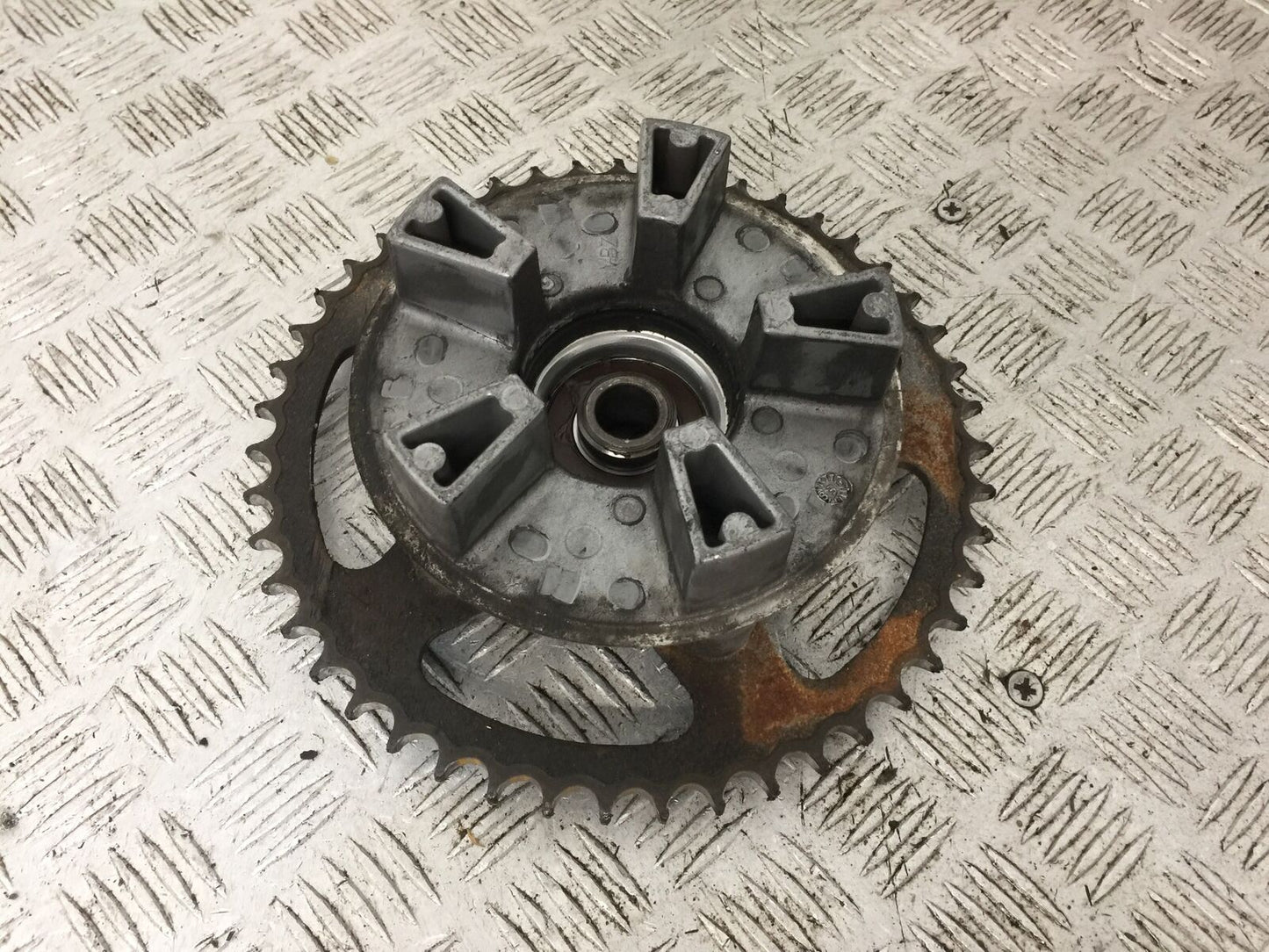 HONDA XL1000 VARADERO SPROCKET CARRIER YEAR 2004 (STOCK 764)
