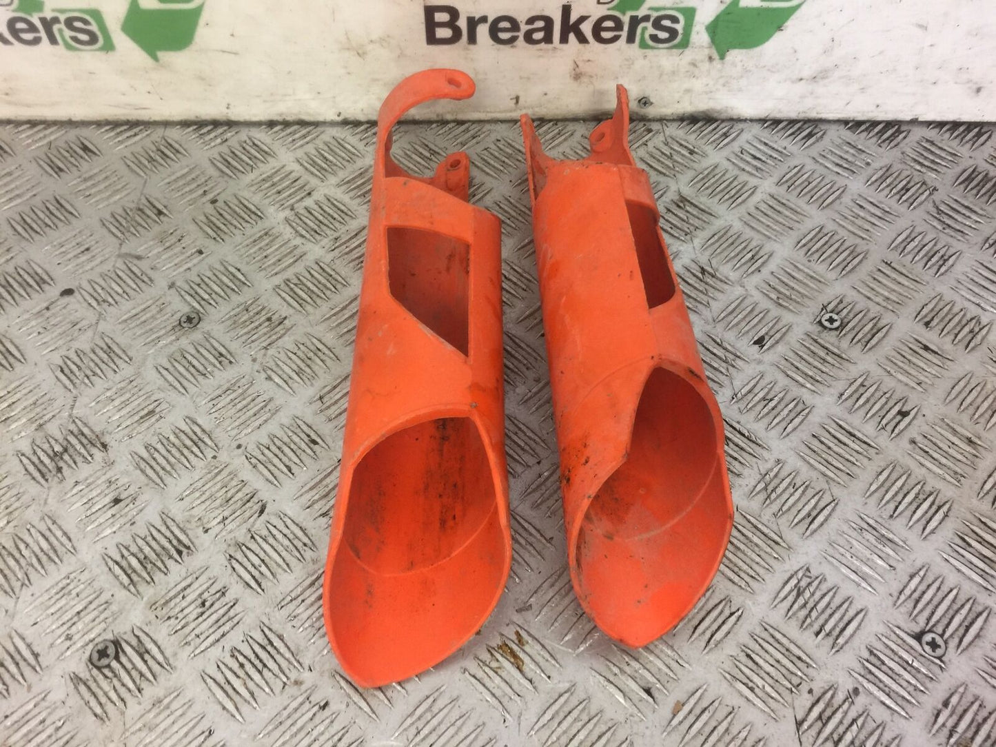 KTM450 KTM 450 EXC FORK GUARDS YEAR 2004 (STOCK 520)