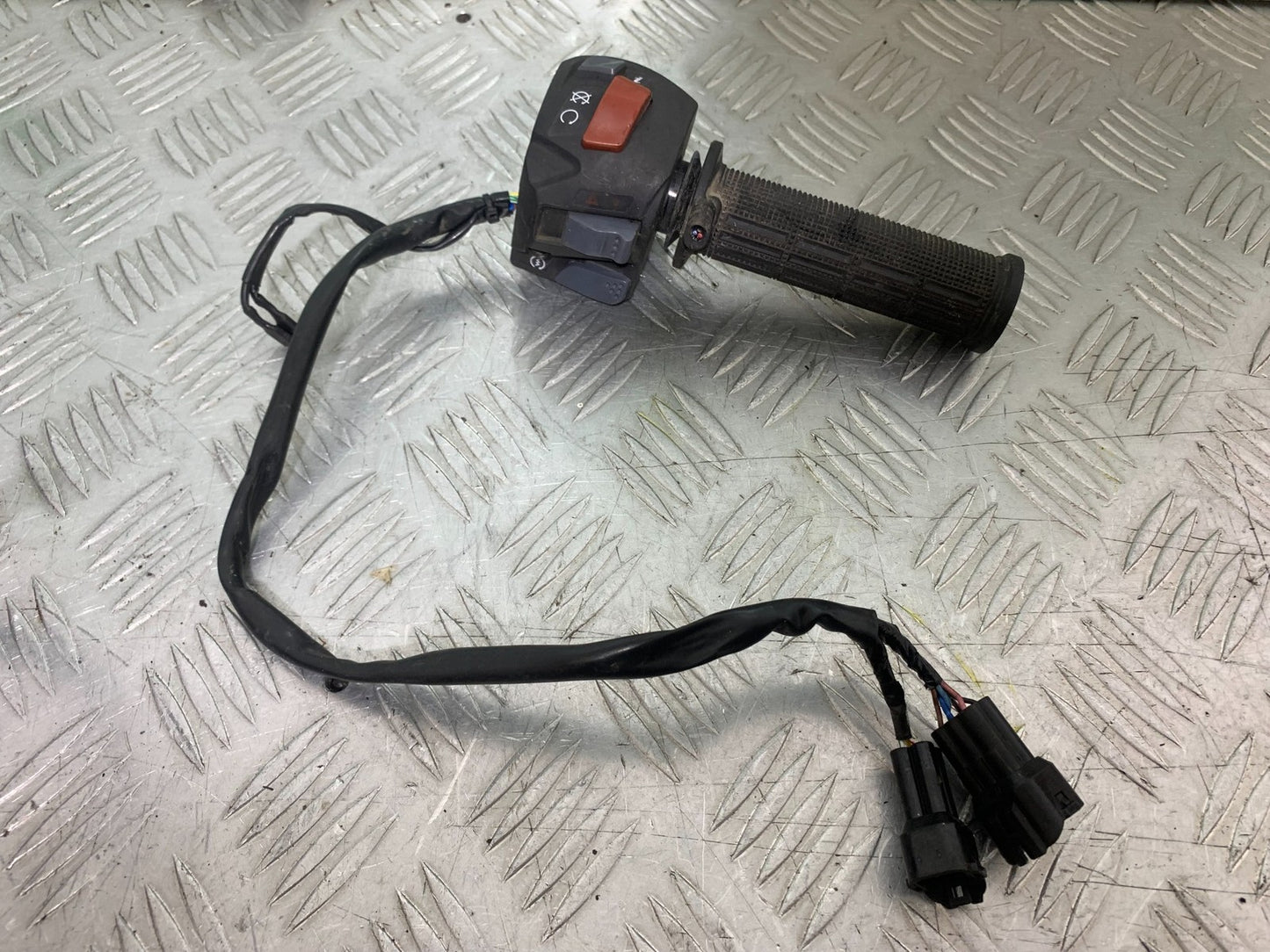 BSA 650 GOLD STAR RIGHT SWITCH GEAR YEAR 2022-2025 (CMB1262)