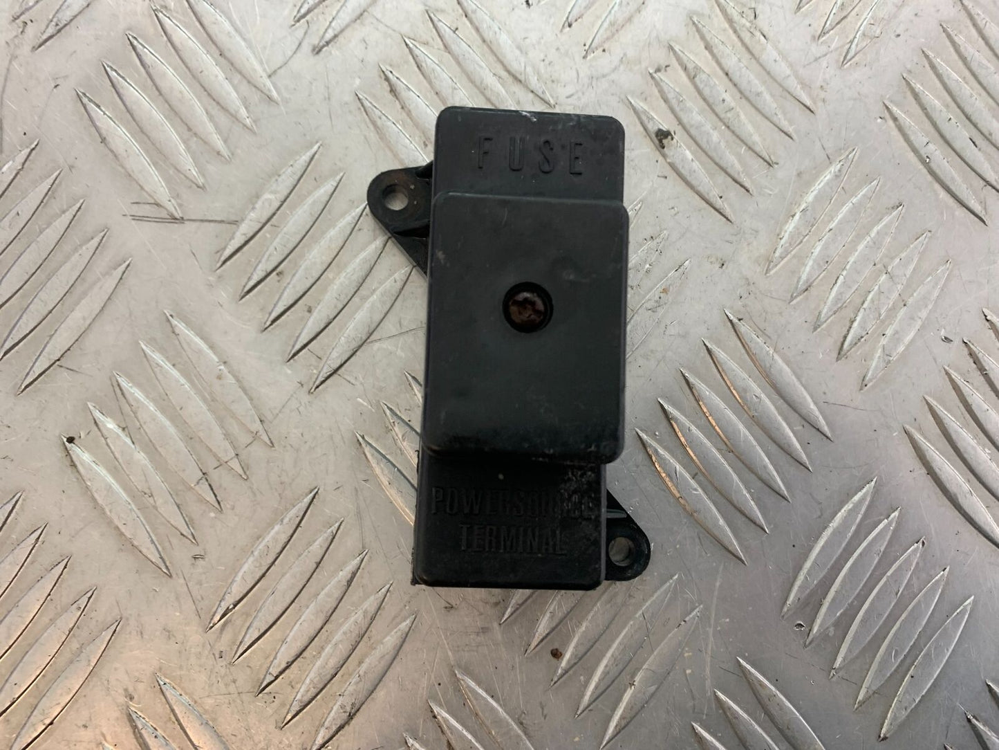 SUZUKI VS1400 VS 1400 INTRUDER FUSE BOX YEAR 1988 (CMB1077)