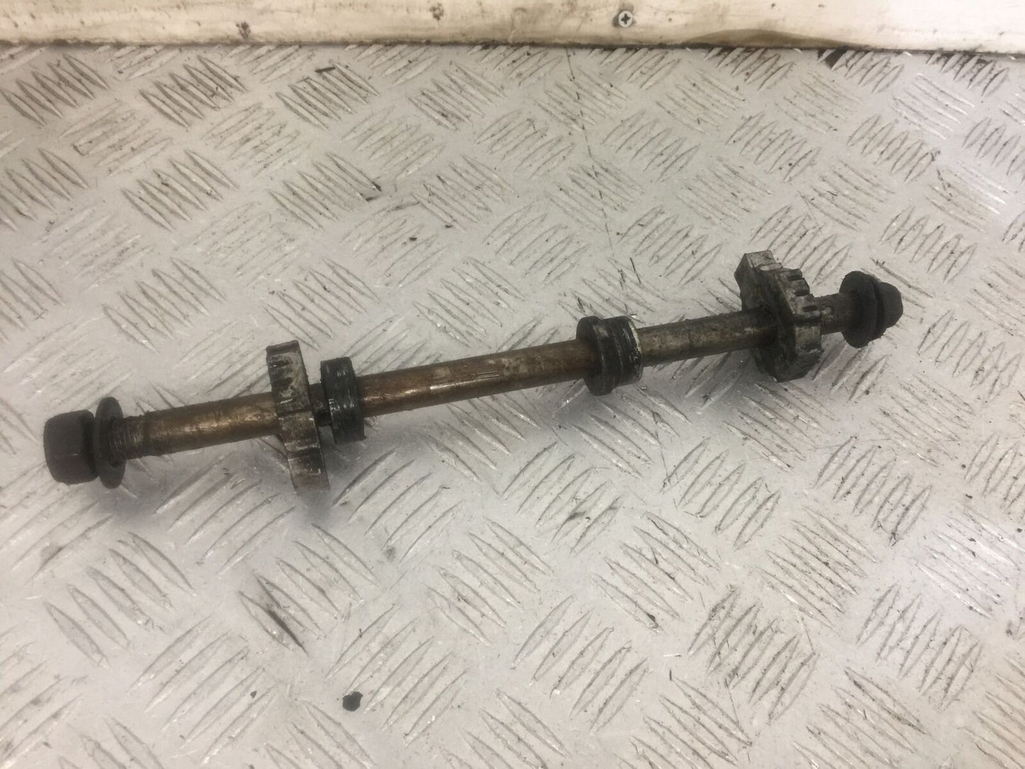 KTM RC125 RC 125 REAR WHEEL SPINDLE YEAR 2014 2017 (STOCK 838)