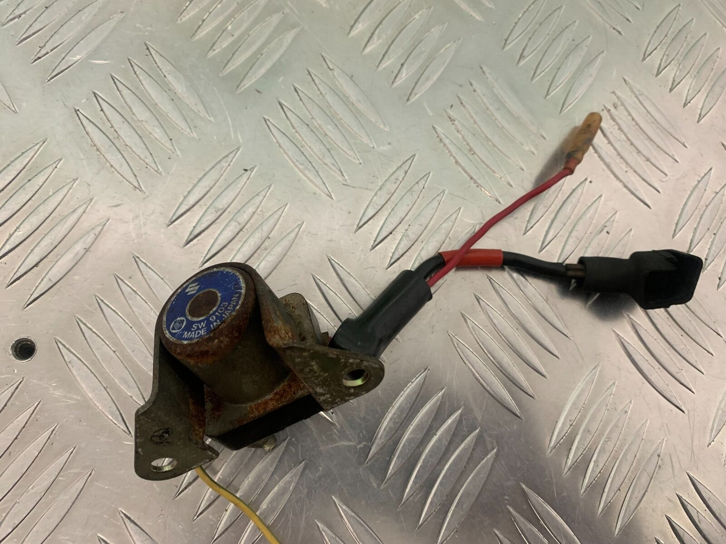 SUZUKI GS750 E GS 750E STARTER SOLENOID YEAR 1979 (STOCK 959)