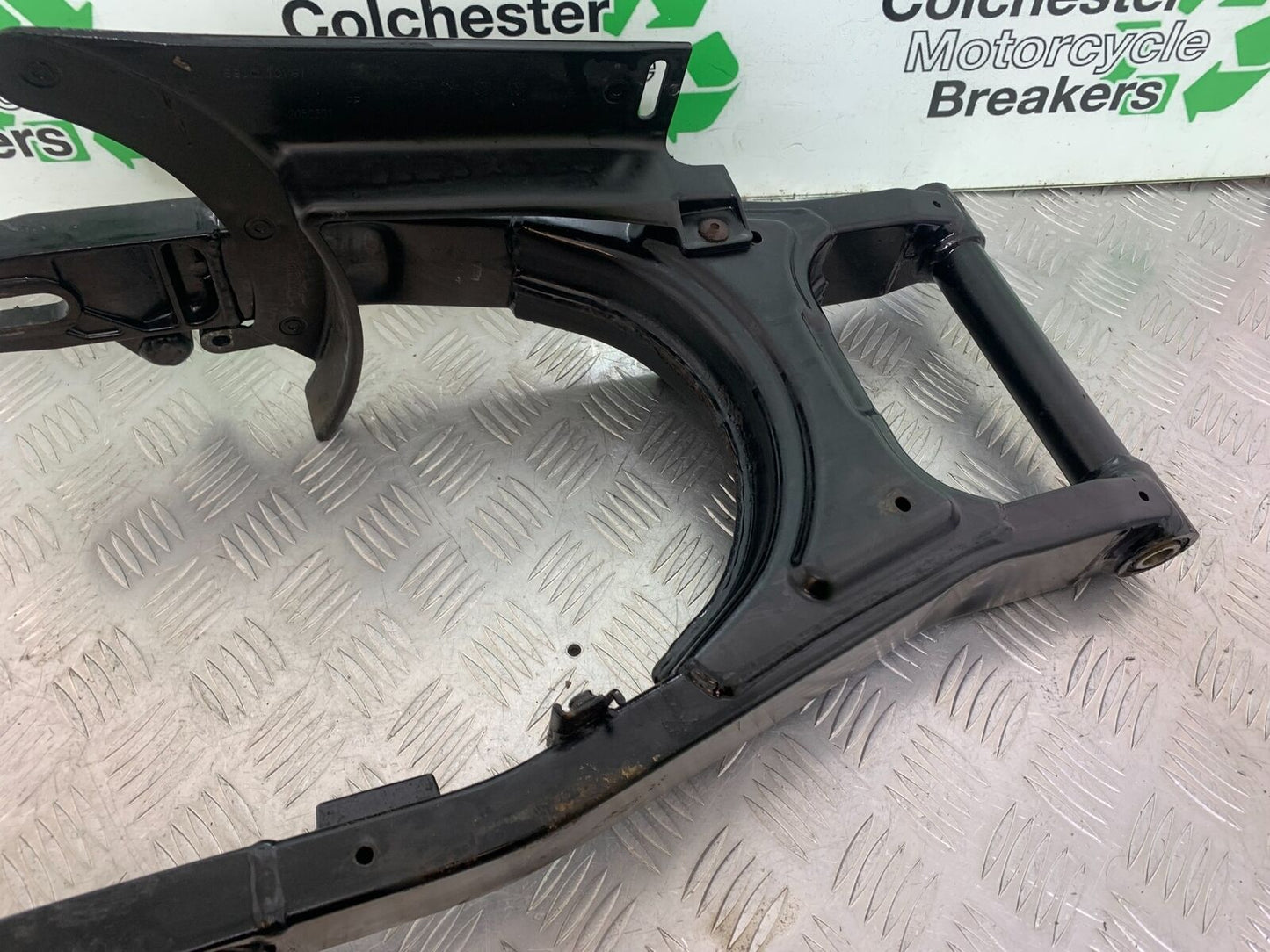 TRIUMPH THUNDERBIRD 1600 SWINGARM YEAR 2011 (CMB1107)