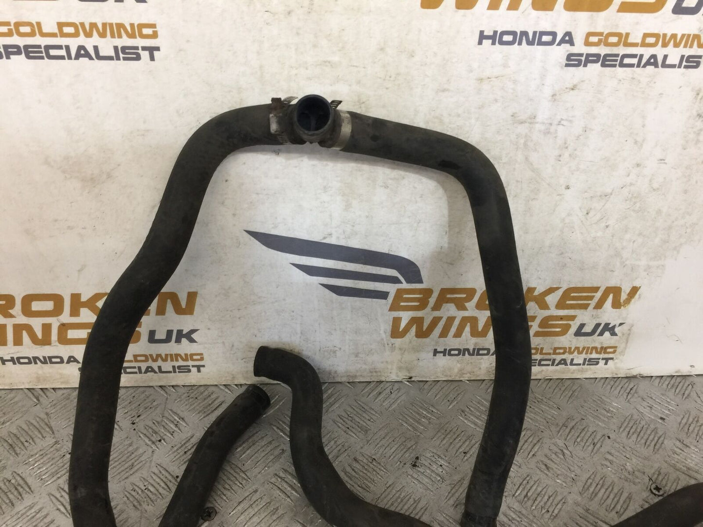 HONDA GL1800 GL 1800 WATER PIPES YEAR 2004-10 ABS (STOCK 890)