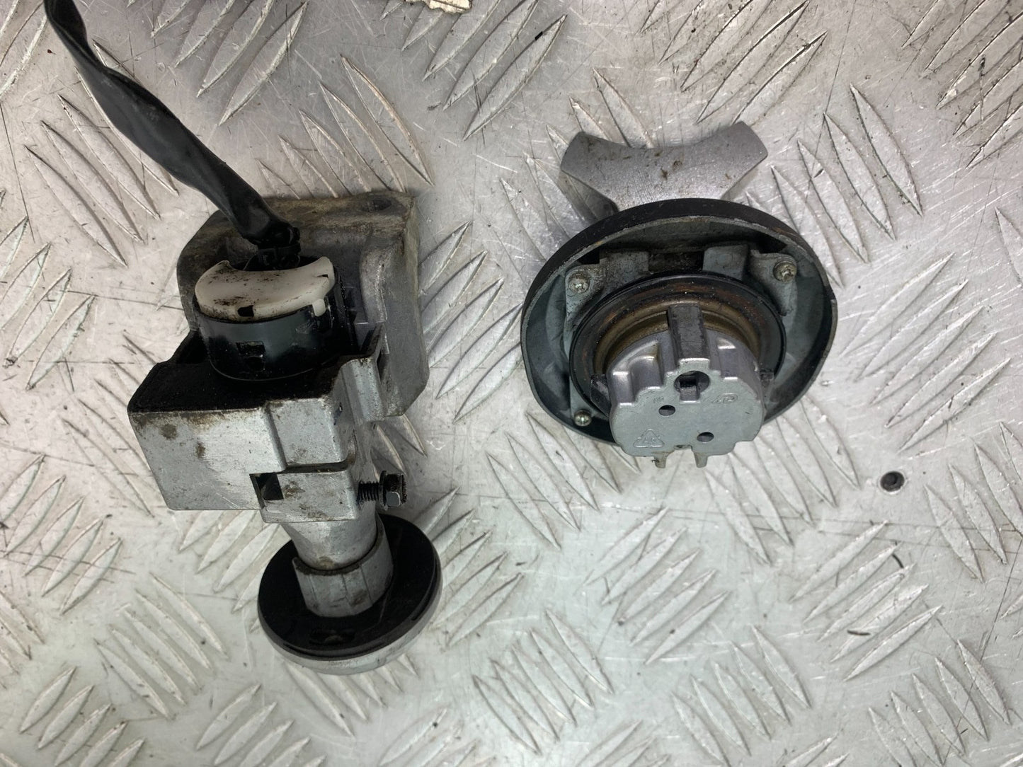 YAMAHA NMAX-125 N MAX 125 LOCKS AND KEY YEAR 2015-2020 (CMB1231)