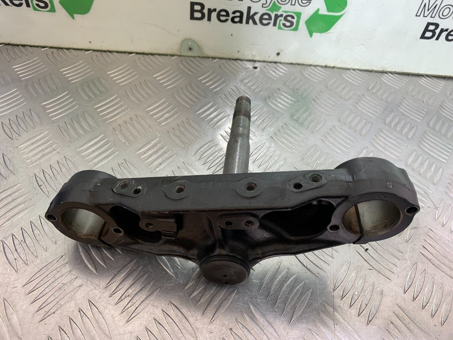 YAMAHA XVS 1300 MIDNIGHT STAR BOTTOM YOKE YEAR 2007-16 (CMB1027)