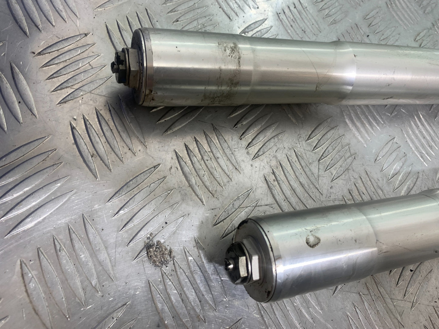 KAWASAKI ZX6R ZX6 R P7F P8F FORKS YEAR 2007-08 (CMB1165)