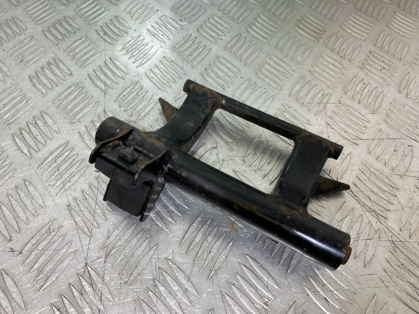 HONDA NSC110 VISION ENGINE BRACKET YEAR 2017-2020 (CMB1249)